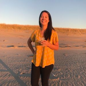 Meet your Posher, Alyssa